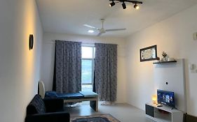 Alliv Nsf Studio & 1 Bedroom Apartment Stay